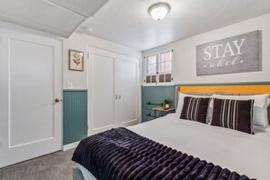 1 bedroom, iron/ironing board, free WiFi, bed sheets