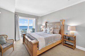 4 bedrooms, desk, iron/ironing board, WiFi