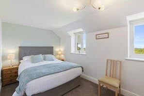 3 slaapkamers, reisbedje, gratis wifi, beddengoed