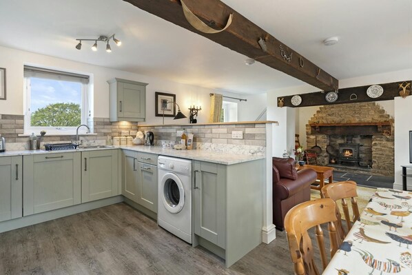 Fridge, microwave, dishwasher, toaster