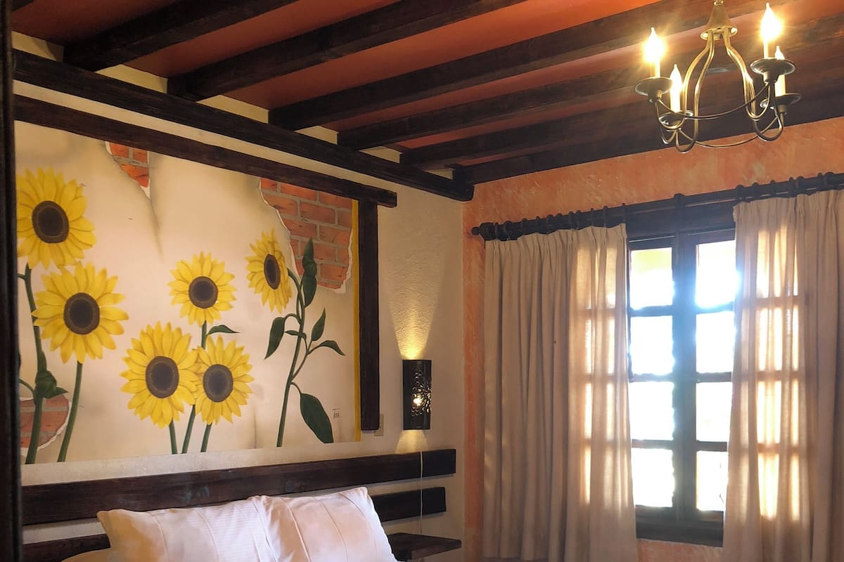 Quarto júnior, vista para a cidade | Ferros/tábuas de passar roupa, Wi-Fi de cortesia