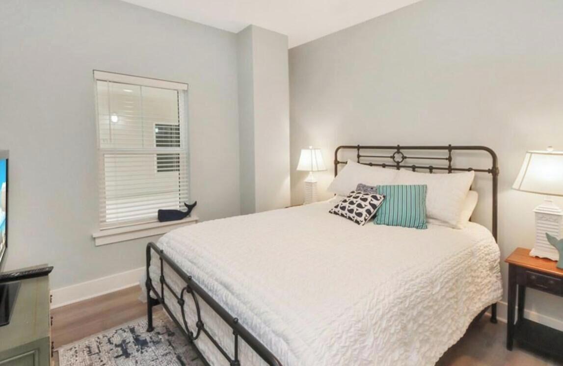 3 makuuhuonetta, silitysrauta/-lauta, ilmainen Wi-Fi, vuodevaatteet