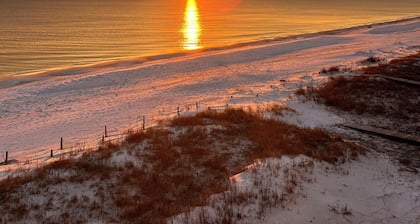 Gulf Front 3 Bedroom Condo in Mexico Beach at The Vue