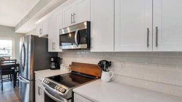 Microwave, oven, stovetop, dishwasher