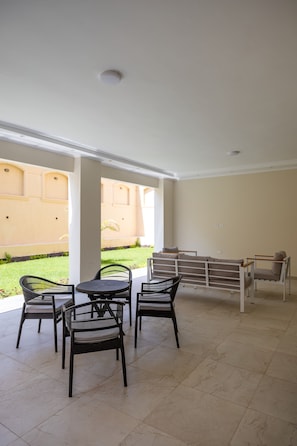 Garden - Welhome Stays (New Cairo)