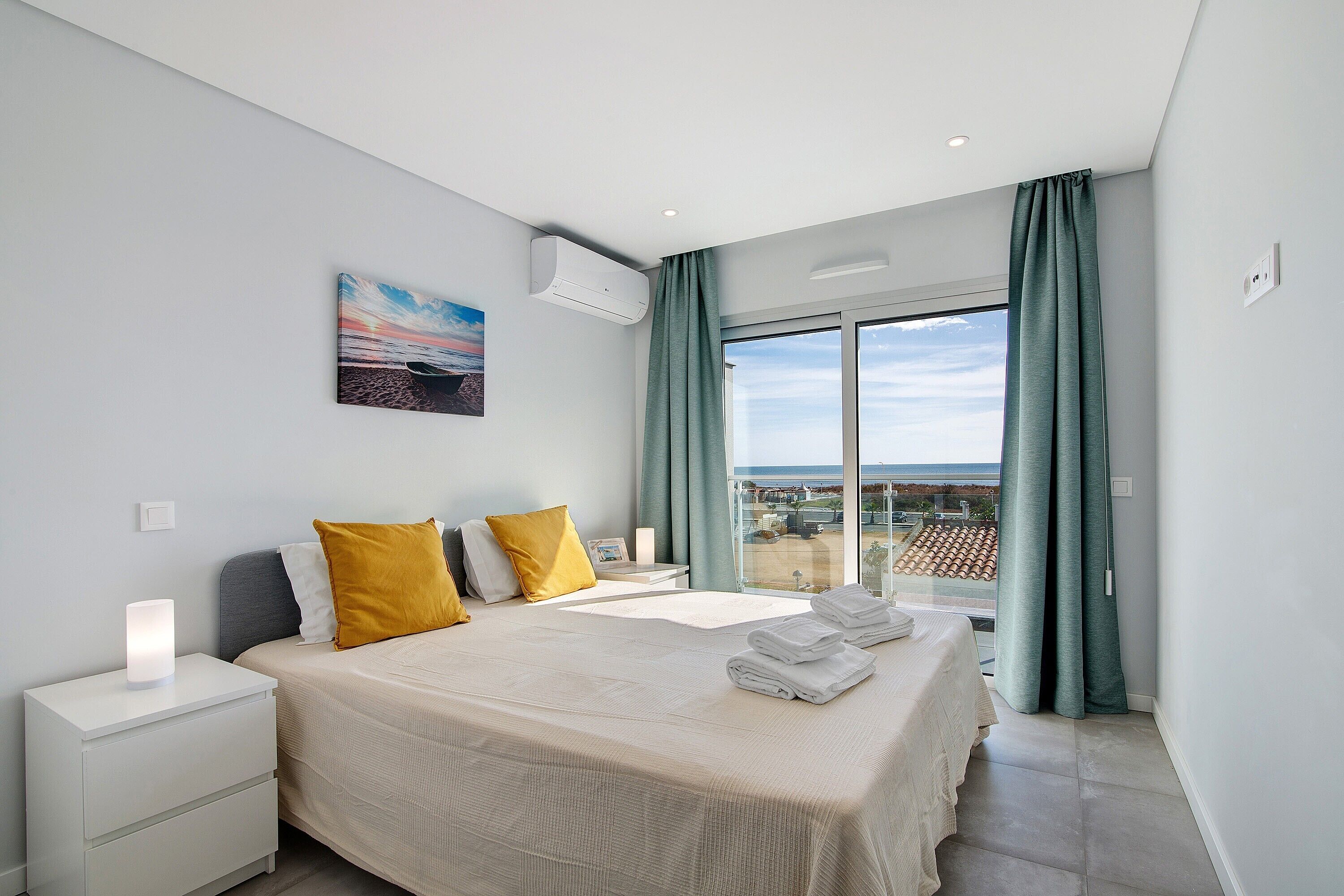 2 slaapkamers, een strijkplank/strijkijzer, wifi, beddengoed