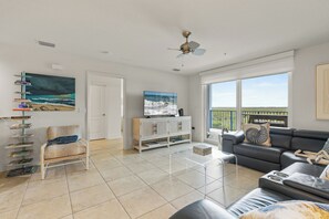 Smart TV, DVD player, books