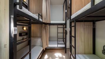 1 quarto, cofres nos quartos, Wi-Fi de cortesia, roupa de cama
