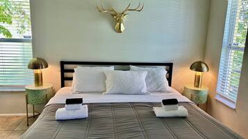 3 bedrooms, iron/ironing board, WiFi, bed sheets