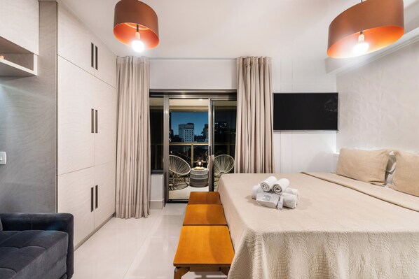 1 chambre, fer et planche à repasser, Wi-Fi, literie fournie