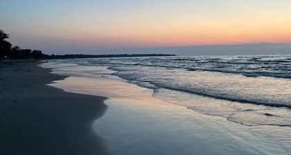 Rustic Ipperwash Guesthouse