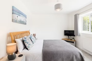 3 habitaciones, tabla de planchar con plancha y wifi gratis