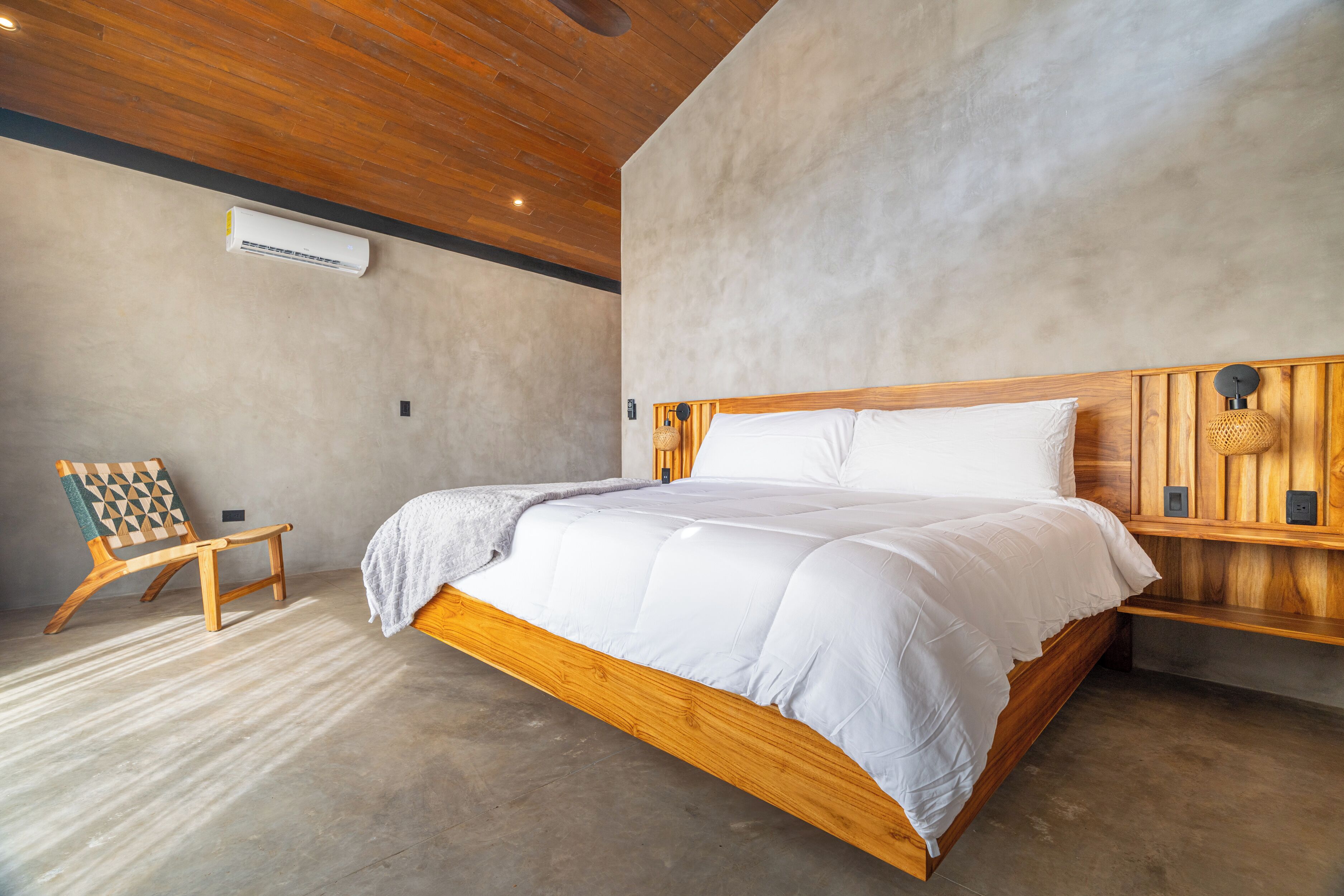 4 bedrooms, free WiFi, bed sheets