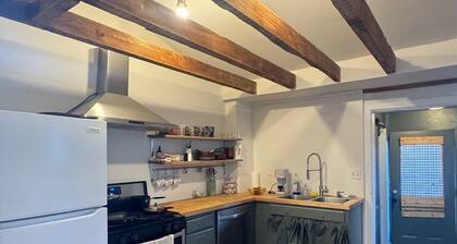 Charming 2-bedroom Twin private house in serene Milford