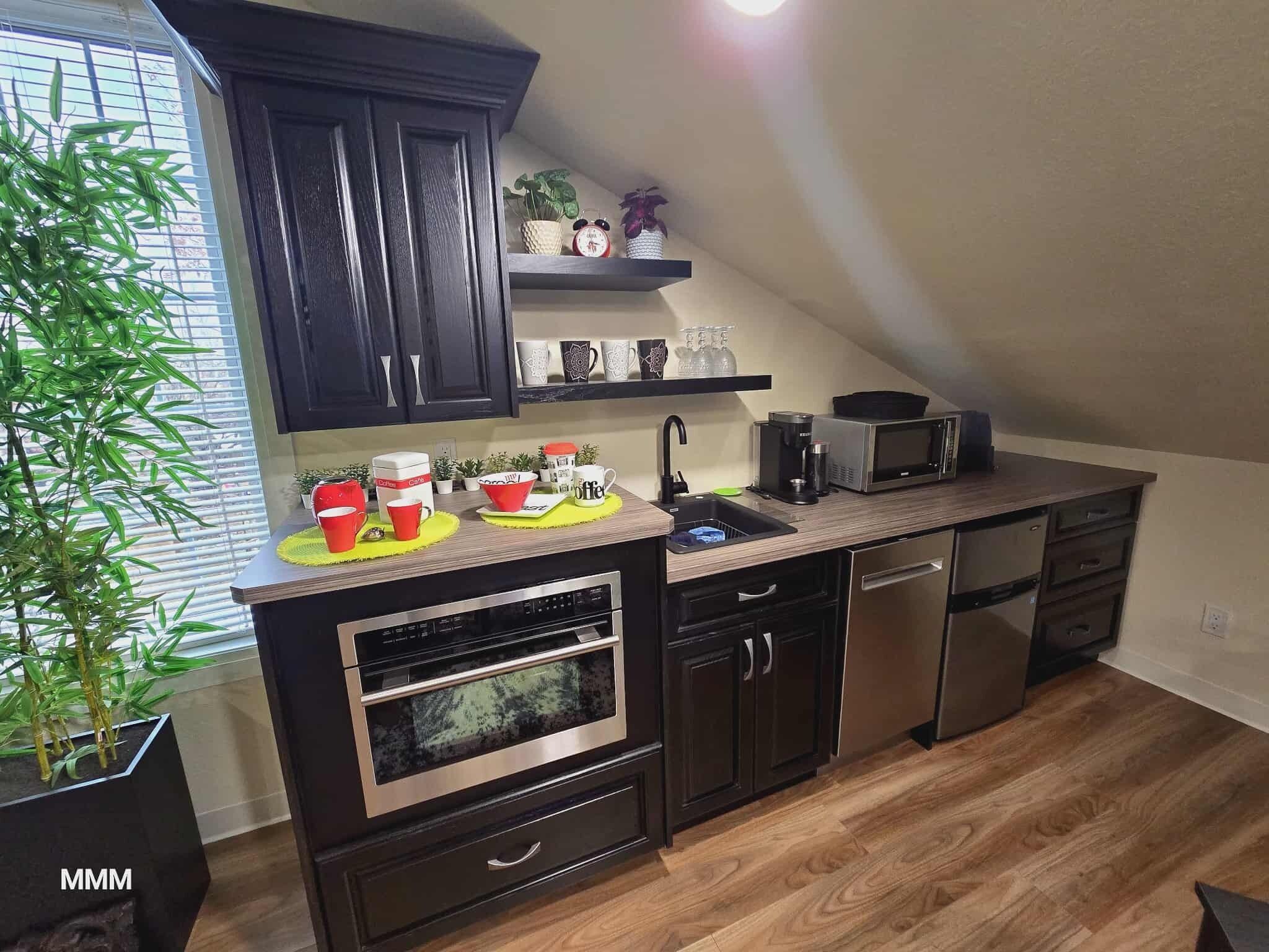 Microwave, oven, dishwasher