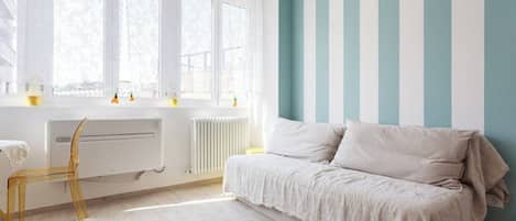 Apartment, City View | Living area