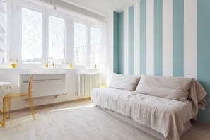 Apartment, City View | Living area