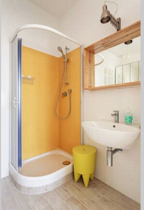 Appartement, vue ville | Salle de bain