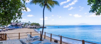 "galeria Beach", Ocean Front!