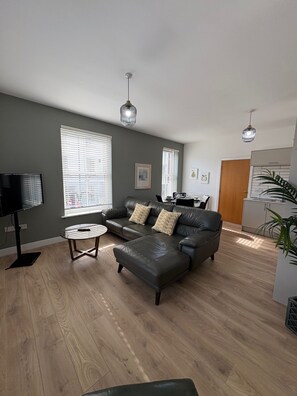 舒适公寓, 城市景观 | 起居区