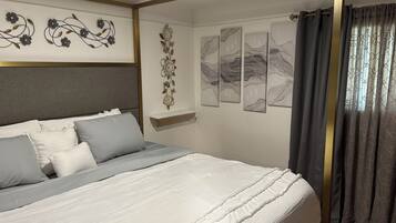 5 bedrooms, desk, iron/ironing board, free WiFi