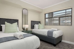 Appartamento, letti multipli, patio, vista giardino (The Terraces ) | 2 camere, con stile personalizzato, con arredamento individuale