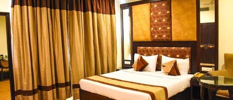 Business-rum - 6 sovrum - utsikt mot staden | Skrivbord, arbetsyta för laptop och gratis wi-fi