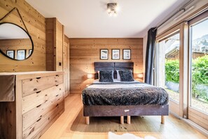5 Schlafzimmer, Bügeleisen/Bügelbrett, Reisekinderbett, kostenloses WLAN