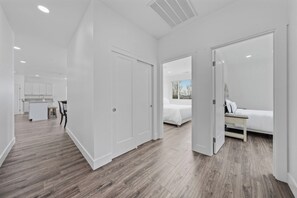 4 bedrooms, WiFi, bed sheets