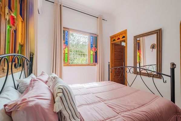 Classic Room | Free WiFi