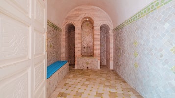 Steam room, deep-tissue massages, massages