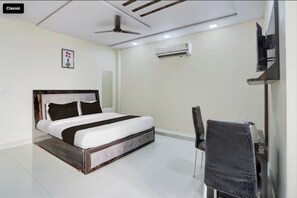 Classic Double Room, City View - Hotel O Taj Holiday  (Agra)