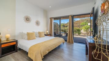 8 chambres, fer et planche Ă repasser, Wi-Fi, draps fournis