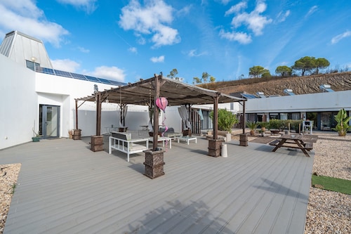 Villa 'Atitudo Nature' with Mountain View, Wi-Fi and Air Conditioning