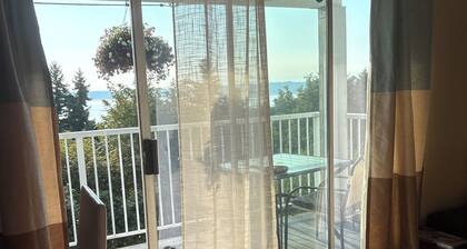 Great Sunrise/Sunsets! peaceful, comfy, Come enjoy this awesome view!