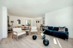 Apartment | 3 bedrooms, Internet