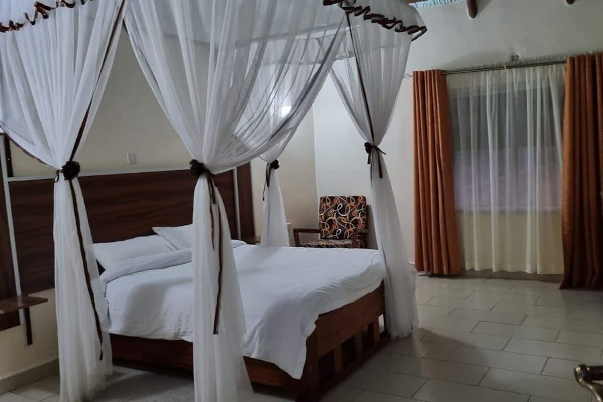 Comfort Cottage, Valley View | Individually decorated, individually furnished, free WiFi, bed sheets
