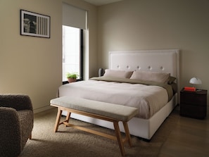 3 habitaciones, tabla de planchar con plancha, wifi y ropa de cama 