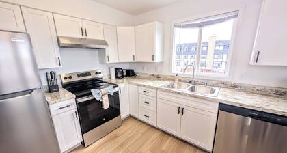 Brand New Large 2Bd/1Ba Apartment - Near Downtown, King Bed!