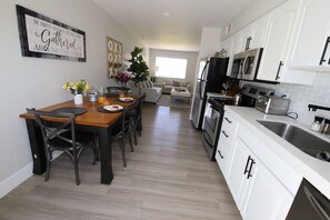 Fridge, oven, stovetop, dishwasher - Unique 2Bdrm/1Bath ~Arcadia-Lite Condo~ Sleeps 4 (Phoenix)