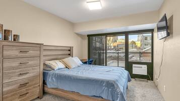 2 chambres, fer et planche à repasser, Wi-Fi, literie fournie