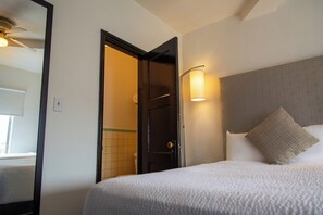 Blackout curtains, iron/ironing board, free WiFi - Hotel Nelson (Tijuana)
