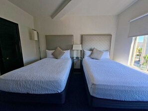 标准双人房, 城市景观 | 遮光窗帘、熨斗/熨衣板、免费 WiFi