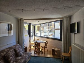 TV - 200m from resort center, 3rd floor, tv, 40m², Val Thorens (Val Thorens)
