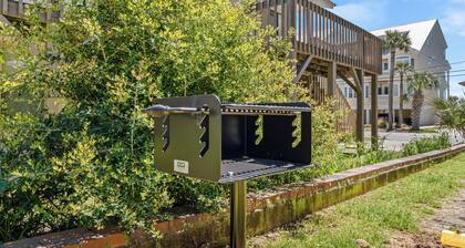 Beach Nest - R R Beach Club