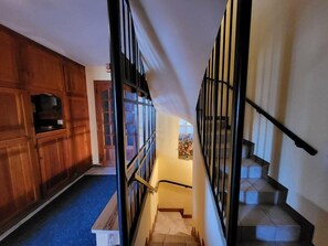 Interior - Chalet, 300m from shops, 3rd floor, terrace, fireplace or stove, tv, 205m², Montgenèvre (Montgenèvre)