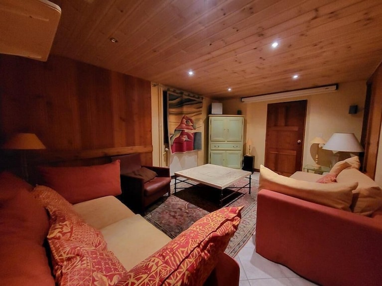 Landhaus, 300m Bis Zu Den Geschäften, 3te Etage, Terrasse, Kamin Oder Ofen Für Holz, Fernseher - Sauze d’Oulx