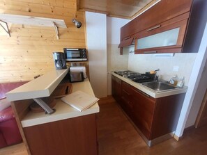 Kühlschrank, Mikrowelle, Geschirrspüler