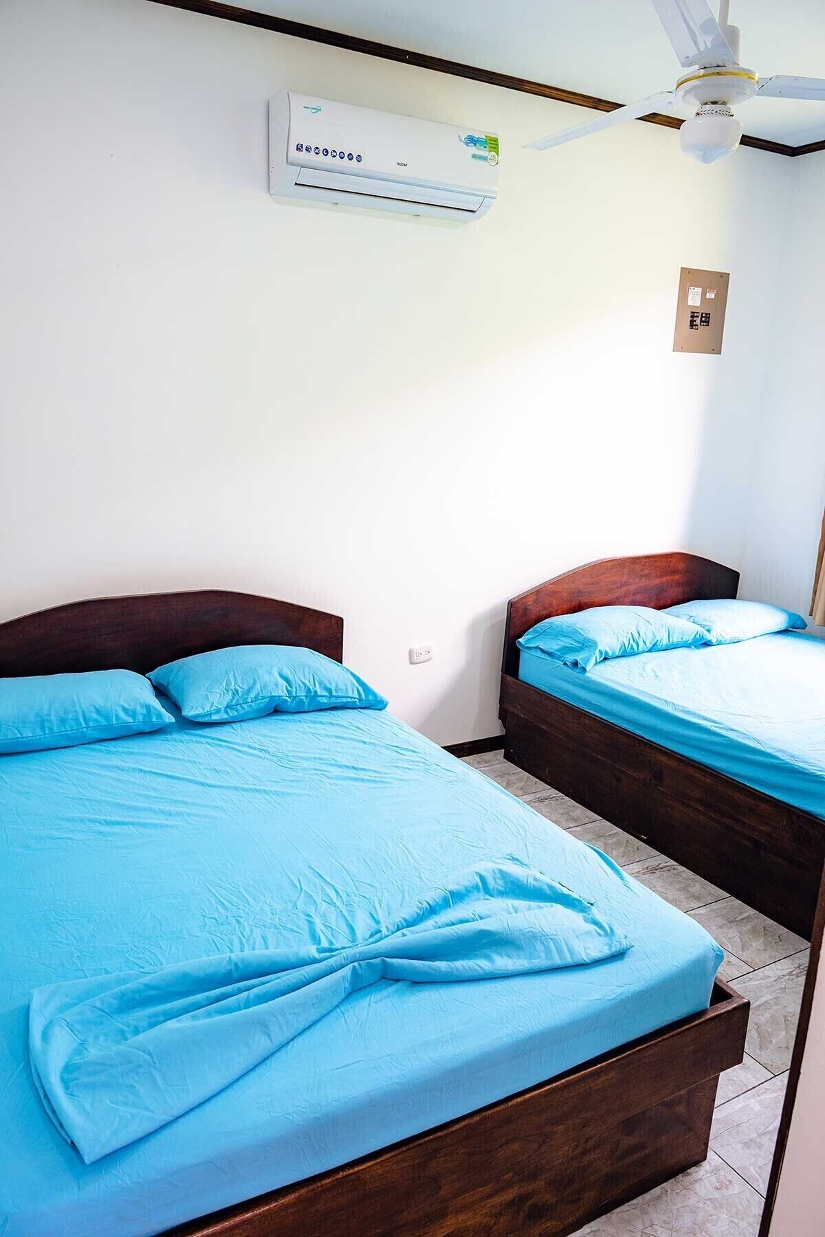 1 habitación, internet y ropa de cama 