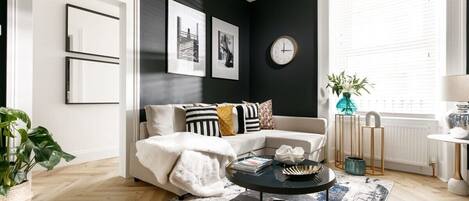 Televisie en een open haard